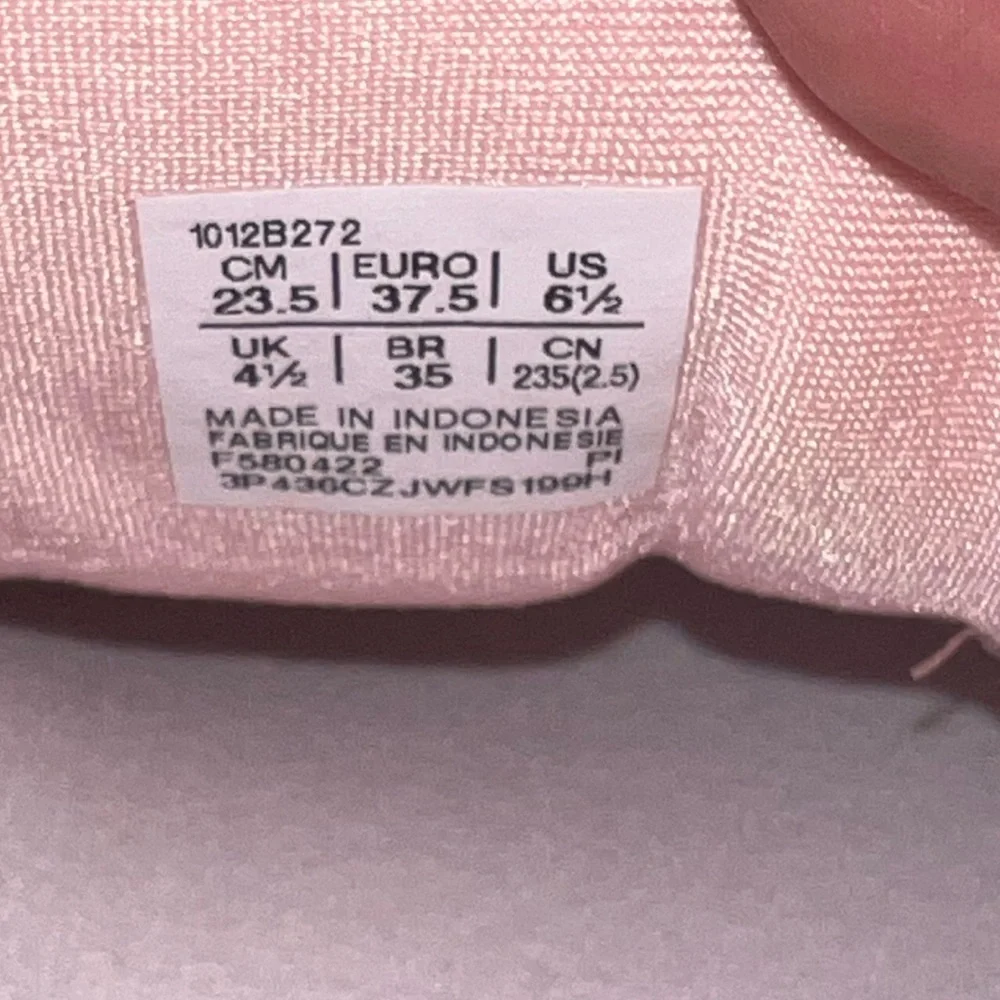 New with Box Asics GEL-KAYANO 29 Women Running Shoes‎ Size 6.5 - Picture 6 of 6